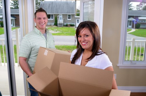 Local moving team providing man and van services in Maida Vale