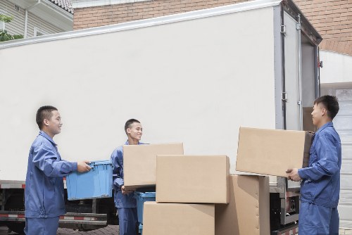 Customer booking details and service agreement for a van move